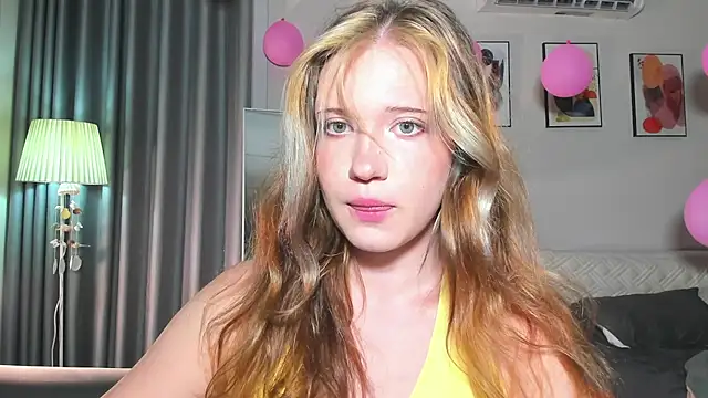HanahCute online show from 03-01-25, 07:04