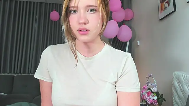 HanahCute online show from 03-05-25, 02:14