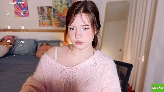 HanahCute online show from 01-14-26, 05:44