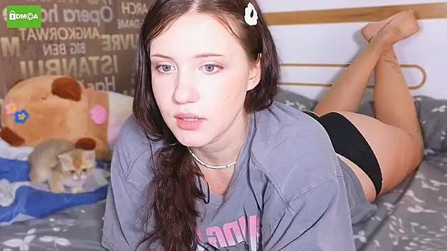 HanahCute online show from 09-19-25, 11:09