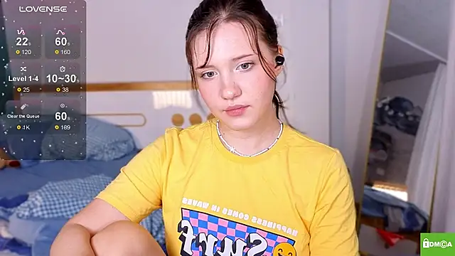 HanahCute online show from 10-09-25, 01:33