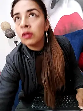 ameliefederline11 online show from 10-29-25, 05:45