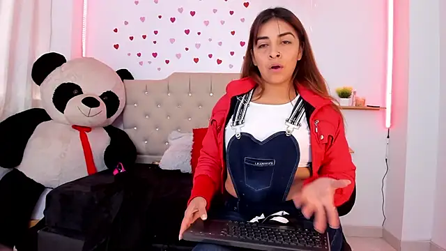 Snapshot of ameliefederline11 chatting on 02-23-26, 01:55 ameliefederline11 online show from 02-23-26, 01:55