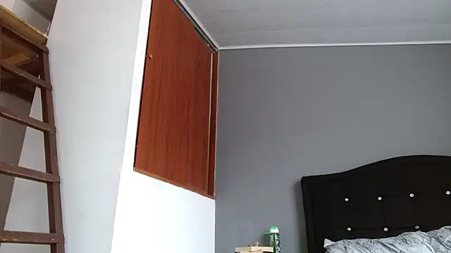 Emilia 1995 online show from 06-03-26, 02:33