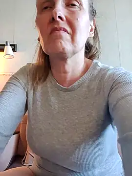 Evelina cute online show from 04-01-26, 01:41