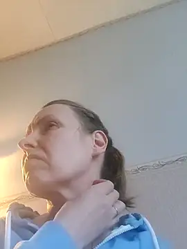 Evelina cute online show from 12-16-25, 11:14