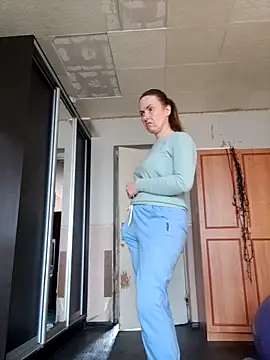 Evelina cute online show from 11-11-25, 10:10