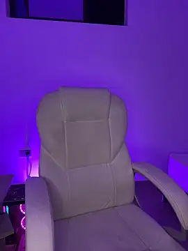 nyna 1 online show from 03-13-26, 01:54