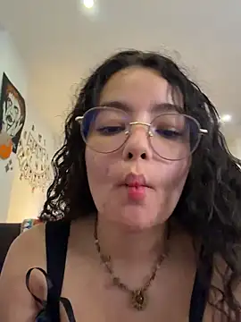 Snapshot of Antoniart_ chatting on 06-08-26, 02:56 Antoniart online show from 06-08-26, 02:56