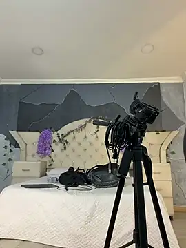 AmberGreyy  online show from 07-18-26, 08:06