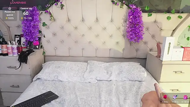 AmberGreyy  online show from 07-14-26, 02:05