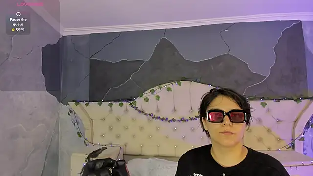 AmberGreyy  online show from 11-14-25, 06:11