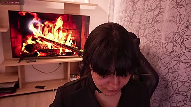 AmberGreyy  online show from 04-02-26, 05:41