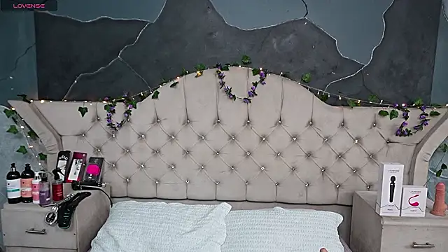 AmberGreyy  online show from 03-06-26, 05:08