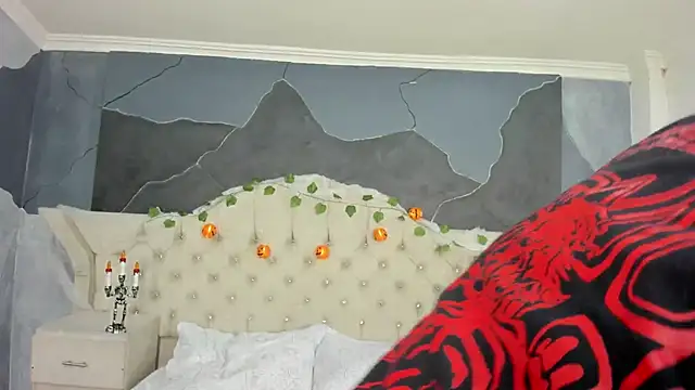 AmberGreyy  online show from 10-27-25, 05:58