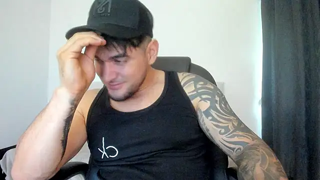 Snapshot of Teilor_Creed chatting on 10-15-25, 07:44 Teilor Creed online show from 10-15-25, 07:44