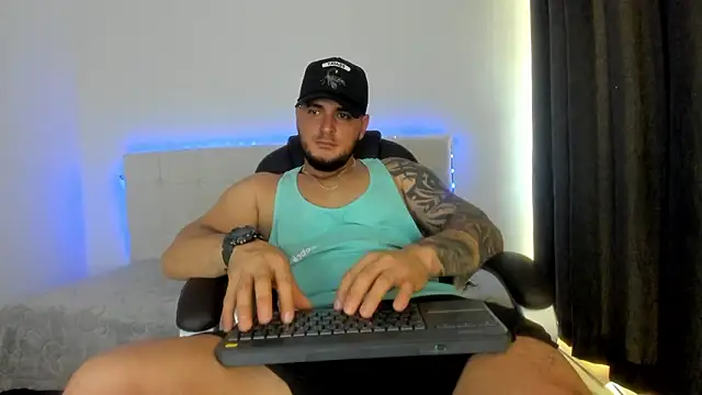 Snapshot of Teilor_Creed chatting on 02-05-26, 07:32 Teilor Creed online show from 02-05-26, 07:32