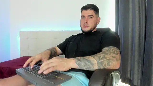 Snapshot of Teilor_Creed chatting on 02-20-26, 07:16 Teilor Creed online show from 02-20-26, 07:16