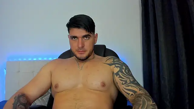 Snapshot of Teilor_Creed chatting on 12-13-25, 08:26 Teilor Creed online show from 12-13-25, 08:26