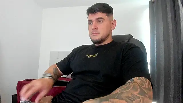 Snapshot of Teilor_Creed chatting on 10-31-25, 05:53 Teilor Creed online show from 10-31-25, 05:53