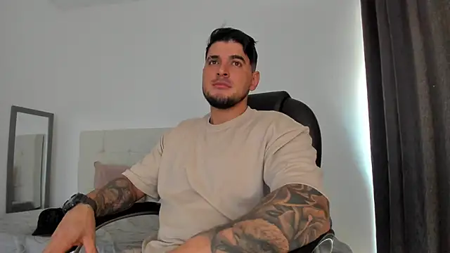 Snapshot of Teilor_Creed chatting on 12-02-25, 06:53 Teilor Creed online show from 12-02-25, 06:53