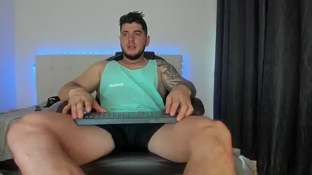 Snapshot of Teilor_Creed chatting on 02-19-26, 10:51 Teilor Creed online show from 02-19-26, 10:51