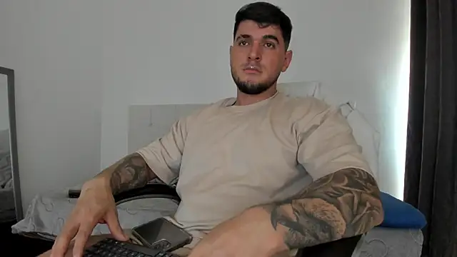 Snapshot of Teilor_Creed chatting on 11-26-25, 07:36 Teilor Creed online show from 11-26-25, 07:36