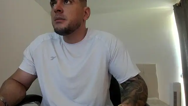 Snapshot of Teilor_Creed chatting on 09-20-25, 07:41 Teilor Creed online show from 09-20-25, 07:41