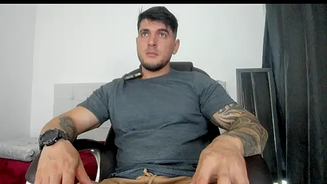 Snapshot of Teilor_Creed chatting on 11-11-25, 08:36 Teilor Creed online show from 11-11-25, 08:36