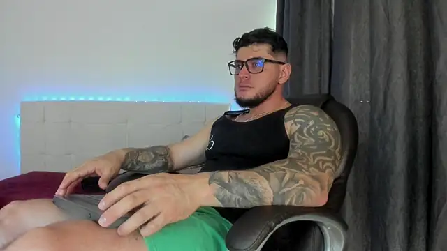 Snapshot of Teilor_Creed chatting on 02-21-26, 06:43 Teilor Creed online show from 02-21-26, 06:43