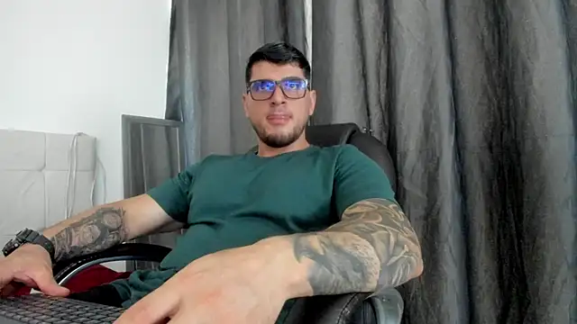 Snapshot of Teilor_Creed chatting on 11-10-25, 07:30 Teilor Creed online show from 11-10-25, 07:30