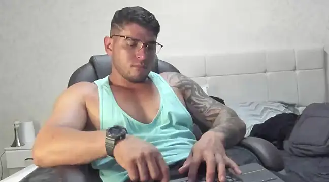 Snapshot of Teilor_Creed chatting on 03-20-25, 10:51 Teilor Creed online show from 03-20-25, 10:51