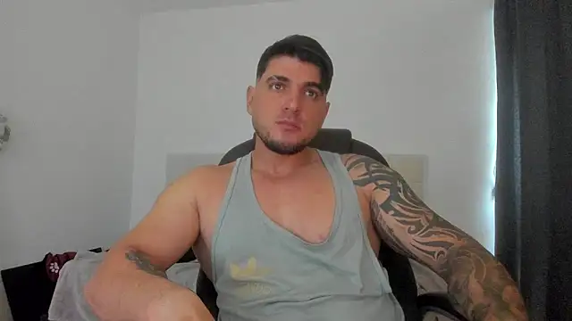 Snapshot of Teilor_Creed chatting on 10-17-25, 06:10 Teilor Creed online show from 10-17-25, 06:10