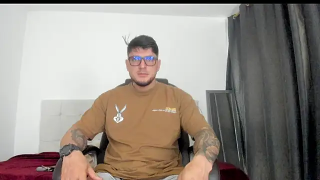 Snapshot of Teilor_Creed chatting on 11-15-25, 06:01 Teilor Creed online show from 11-15-25, 06:01