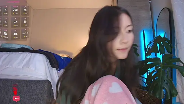 HelennaMoon  online show from 12-19-25, 03:47