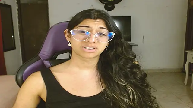 engielphoenis14 online show from 02-07-26, 11:35