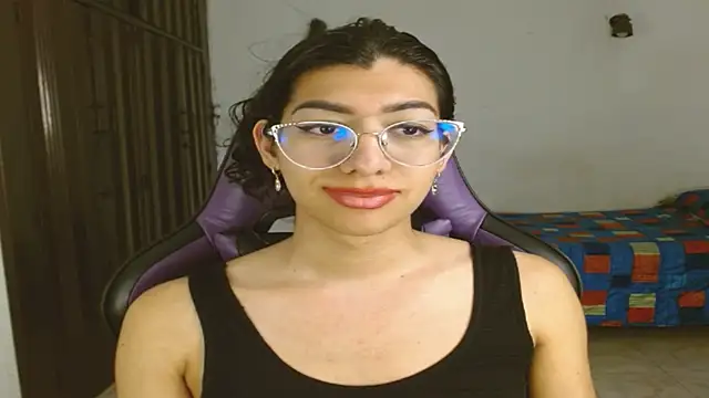 engielphoenis14 online show from 10-11-25, 10:11