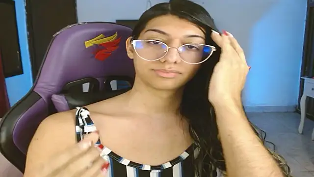 engielphoenis14 online show from 01-13-26, 12:04