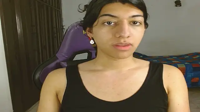 engielphoenis14 online show from 10-04-25, 10:44