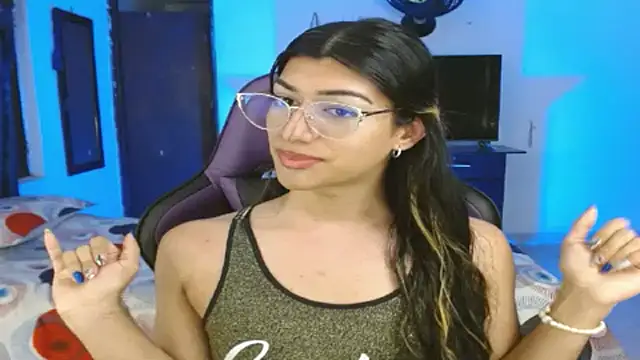 engielphoenis14 online show from 03-11-25, 06:41