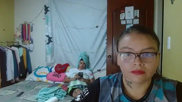 clayre and jill online show from 11-12-25, 04:27