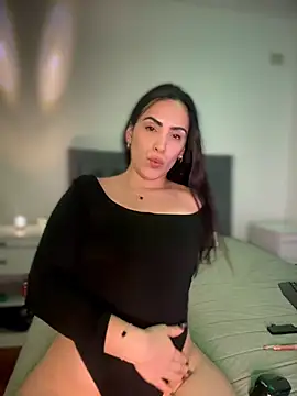 Snapshot of alessandra-a chatting on 07-05-26, 10:49 alessandra-a online show from 07-05-26, 10:49