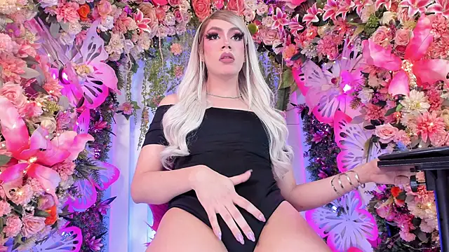 Laurenn evans online show from 04-13-26, 09:41