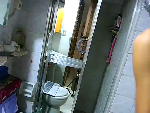 singlemom4 online show from 10-26-25, 07:14