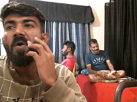 Snapshot of indianbull2023 chatting on 01-12-26, 07:37 indianbull2023 online show from 01-12-26, 07:37