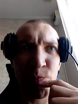 Snapshot of MityaXLoves chatting on 03-30-26, 06:15 MityaXLoves online show from 03-30-26, 06:15