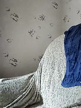 Snapshot of MityaXLoves chatting on 04-07-26, 06:43 MityaXLoves online show from 04-07-26, 06:43