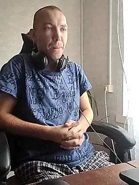 MityaXLoves online show from 11-14-25, 06:28