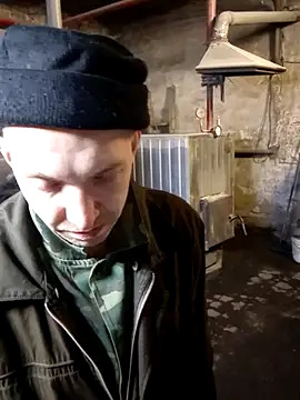 Snapshot of MityaXLoves chatting on 03-04-26, 06:15 MityaXLoves online show from 03-04-26, 06:15