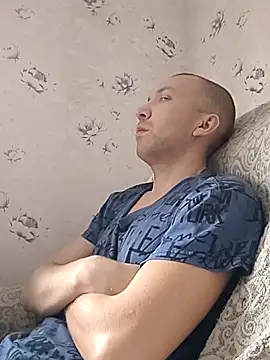 Snapshot of MityaXLoves chatting on 04-04-26, 05:03 MityaXLoves online show from 04-04-26, 05:03